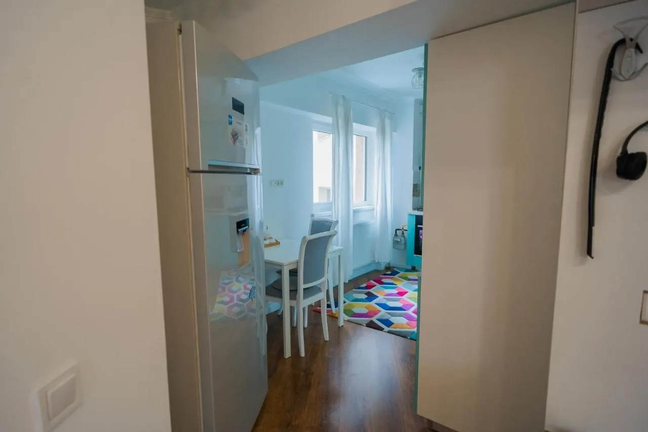 Cozy & Spacious 2Br Apartment With Netflix Bucharest