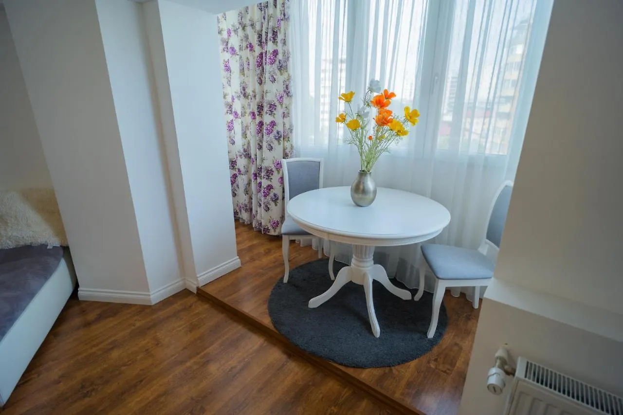 Cozy & Spacious 2Br Apartment With Netflix Bucharest