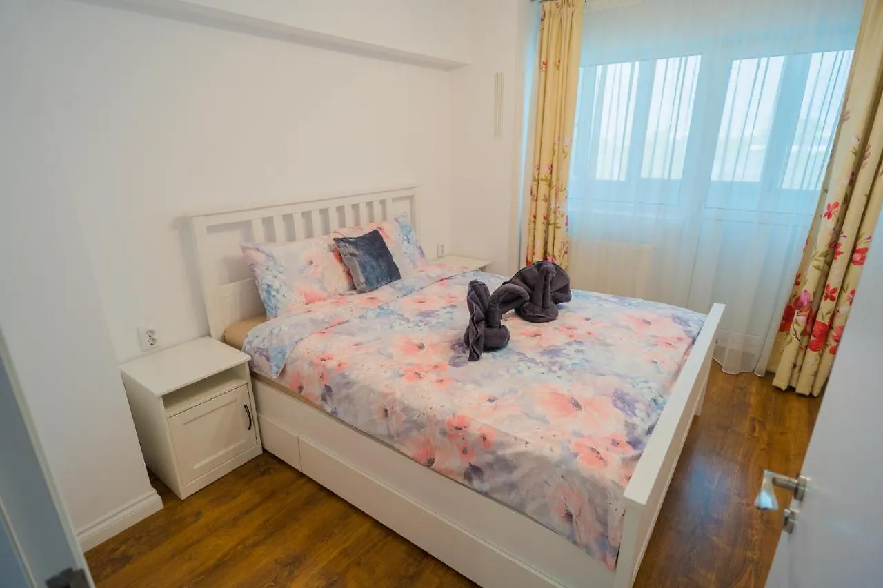 Cozy & Spacious 2Br Apartment With Netflix Bucharest