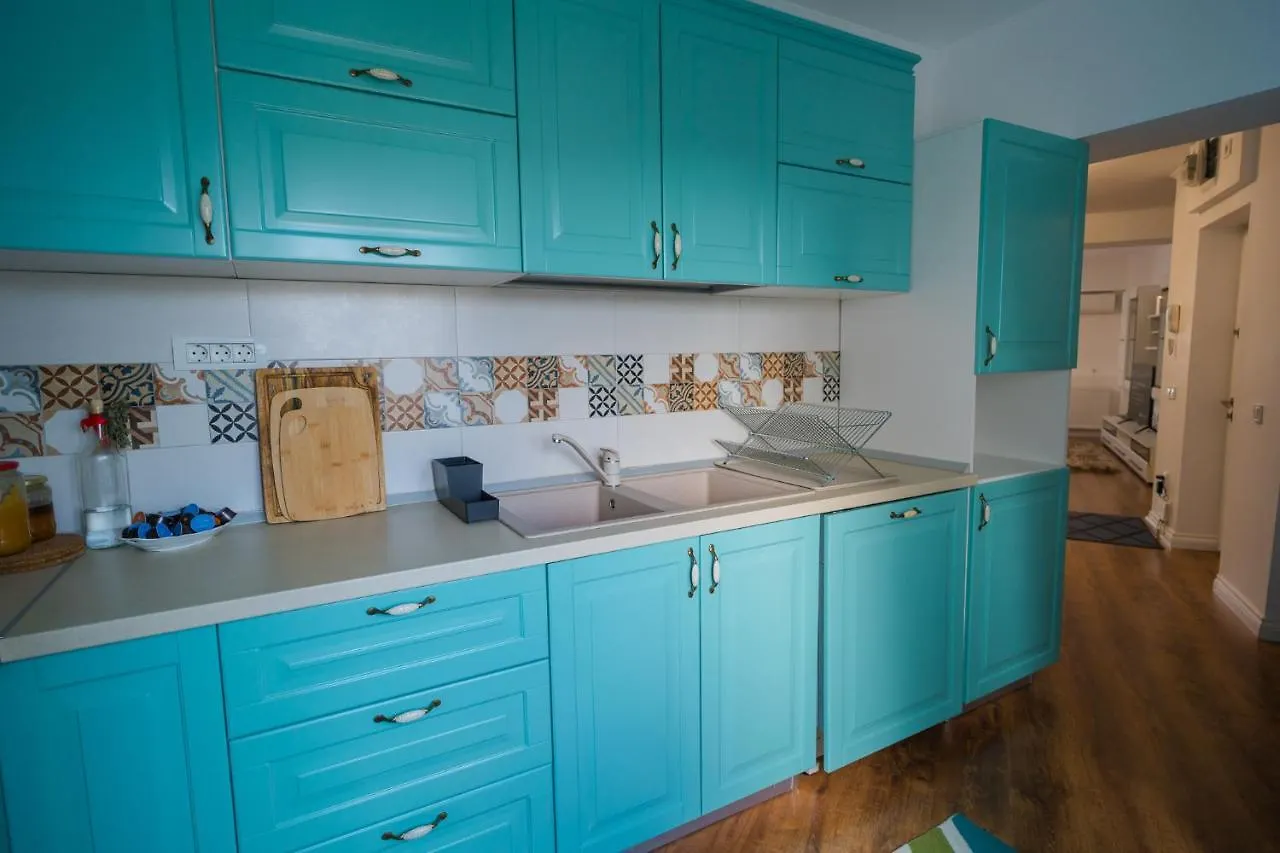 Cozy & Spacious 2Br Apartment With Netflix Bucharest