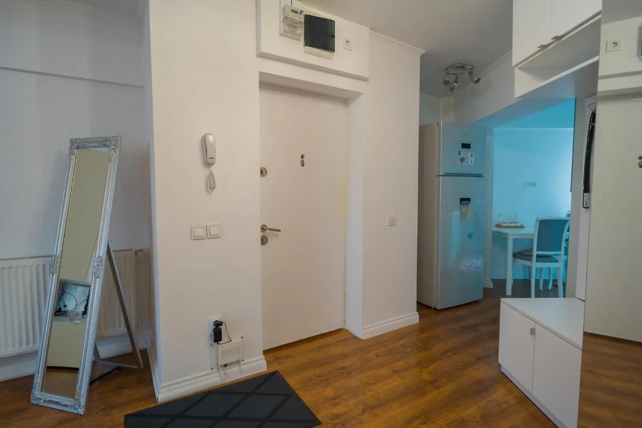 Cozy & Spacious 2Br Apartment With Netflix Bucharest