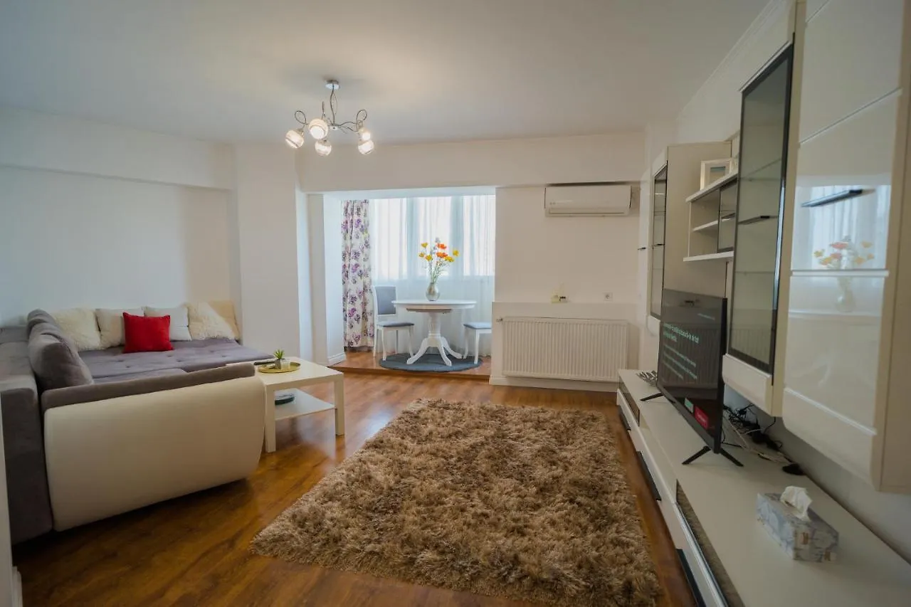 Cozy & Spacious 2Br Apartment With Netflix Bucharest Romania